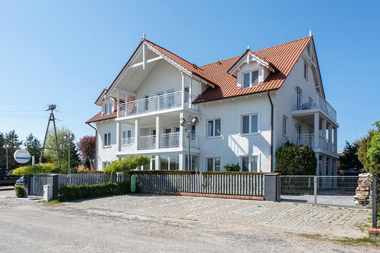 Pionow Rodzinne Apartamenty Urocza 10 Krynica Morska Exterior foto